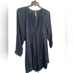 Free People Blue 3/4 Sleeve Relaxed Blouse Med Deep V Cut